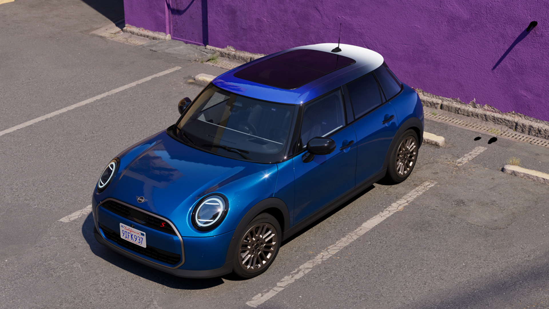 MINI Cooper 5-door Reviews | Electric Cars | MINI UK