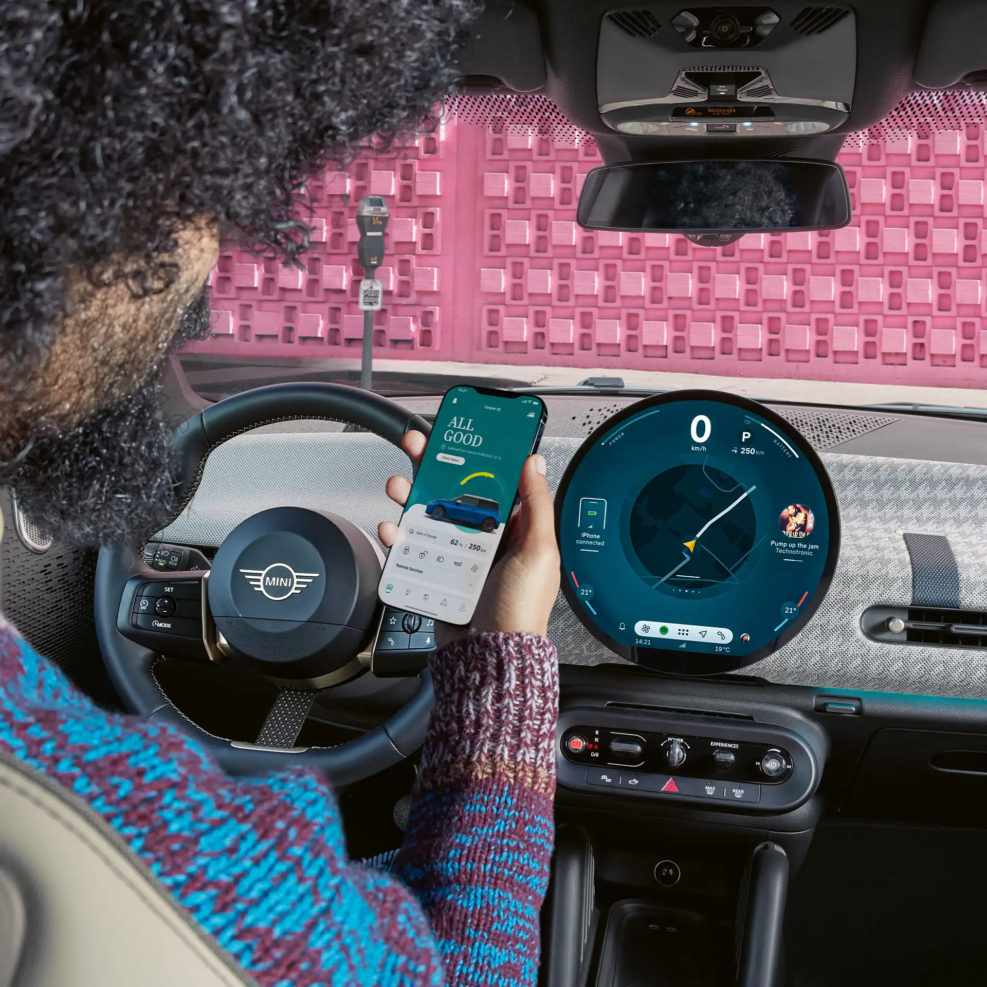 All-electric MINI Cooper – Digital Experience | MINI UK
