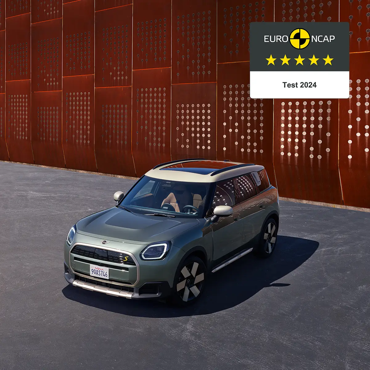 All-Electric MINI Countryman - ncap teaser