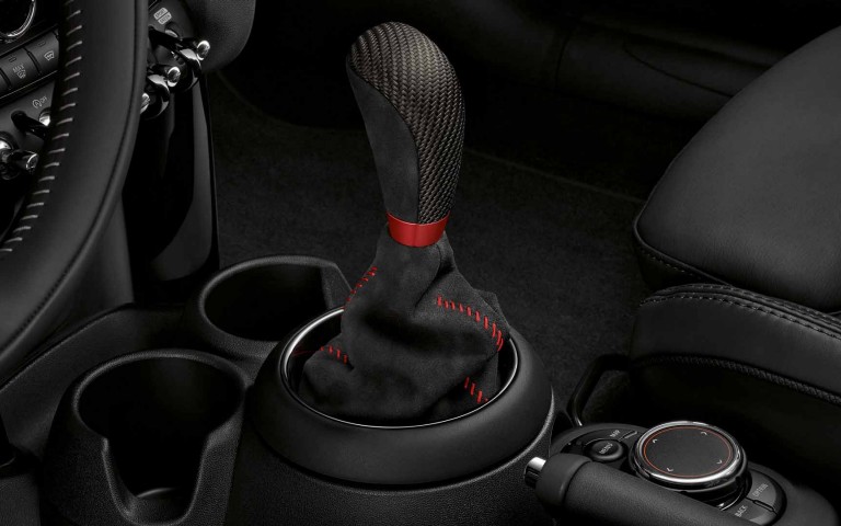 gearshit knob with alcantara gaiter