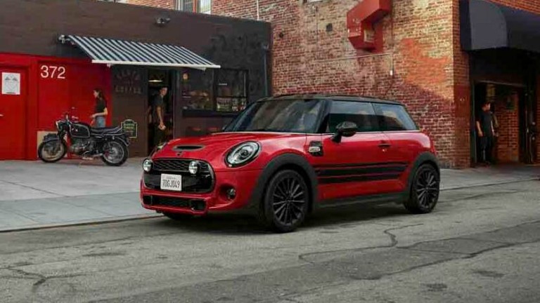 MINI Cooper 😍  Mini cooper, Mini cooper accessories, Mini cars