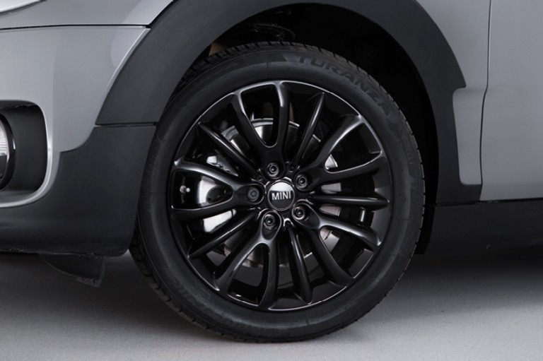 Mini Black Pack Clubman Explore Mini Uk