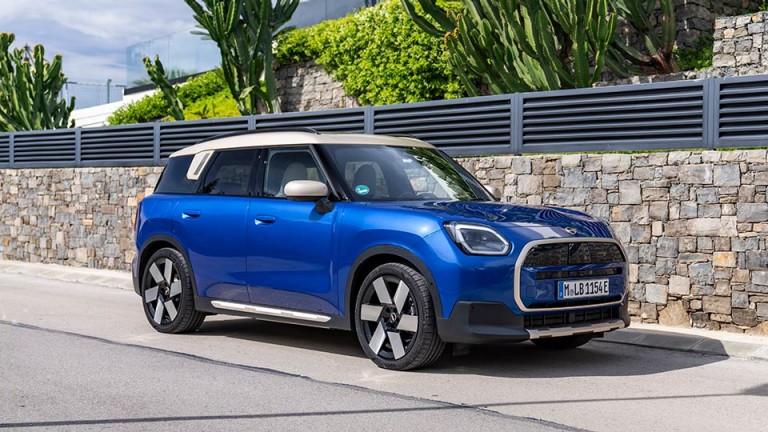 USED MINI ALL-ELECTRIC OFFER. 