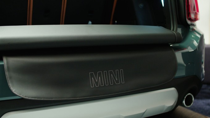 Car Accessories for Dogs MINI Dogs Hub MINI UK