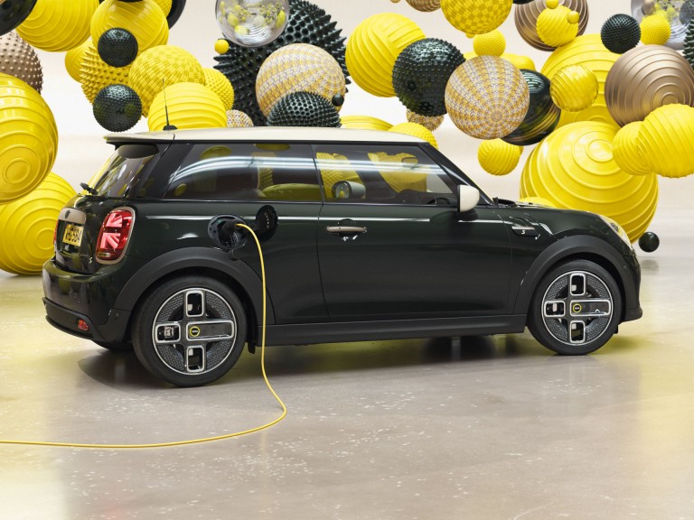 All-electric MINI Resolute Edition – charging – Rebel Green