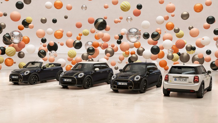 MINI 3-door, 5-door Hatch Resolute Edition – MINI all-electric Resolute Edition – MINI Convertible Resolute Edition