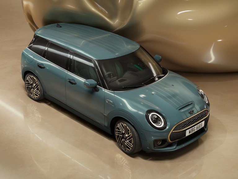 MINI Clubman Untold Edition – MINI JCW Clubman Untold Edition  –  Sage Green