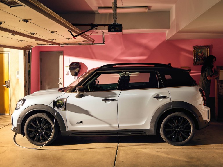 mini emobility – plug in hybrid teaser