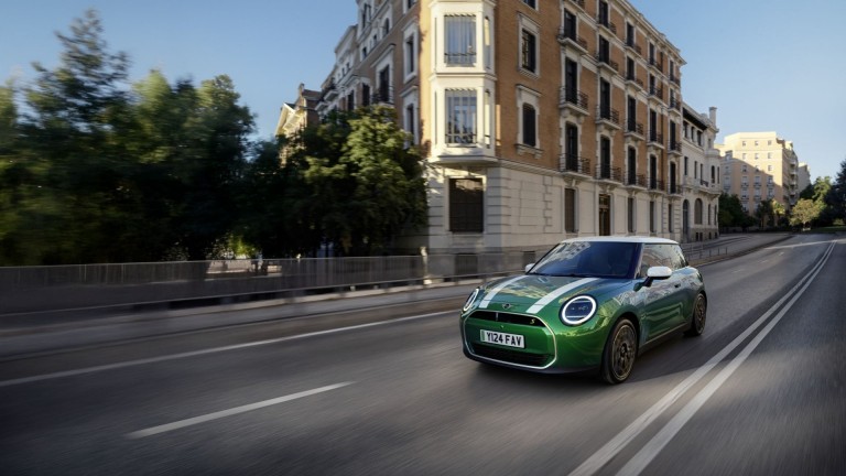 Book Your 24h MINI electric Test Drive