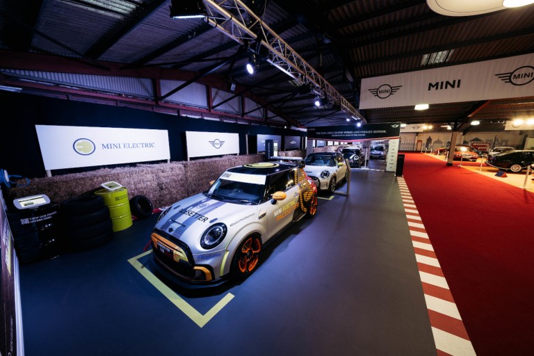 MINI Electric Pacesetter