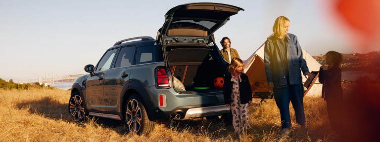 Family camping with MINI Countryman