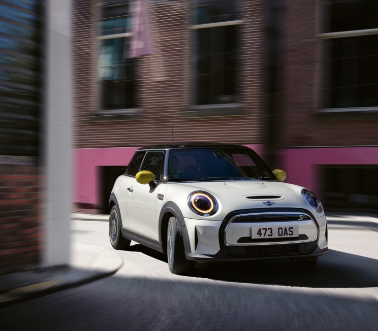 MINI Electric wins Sunday Times Motor Awards 2020