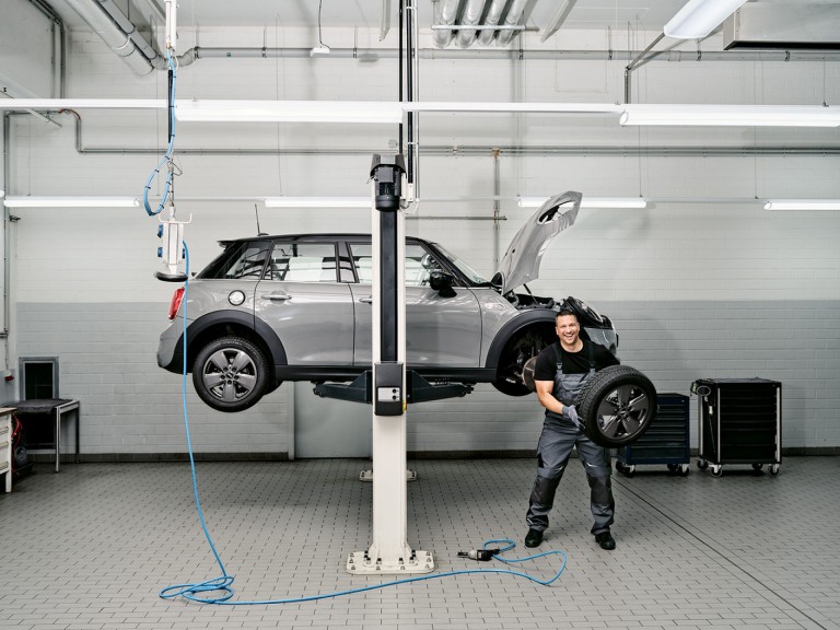 MINI After Sales - services overview - service solution finder