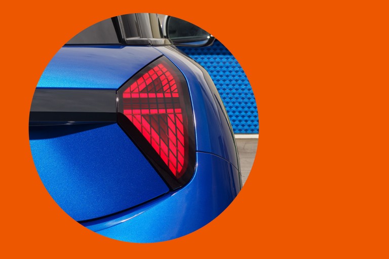 MINI all-electric - teaser - variants and prices