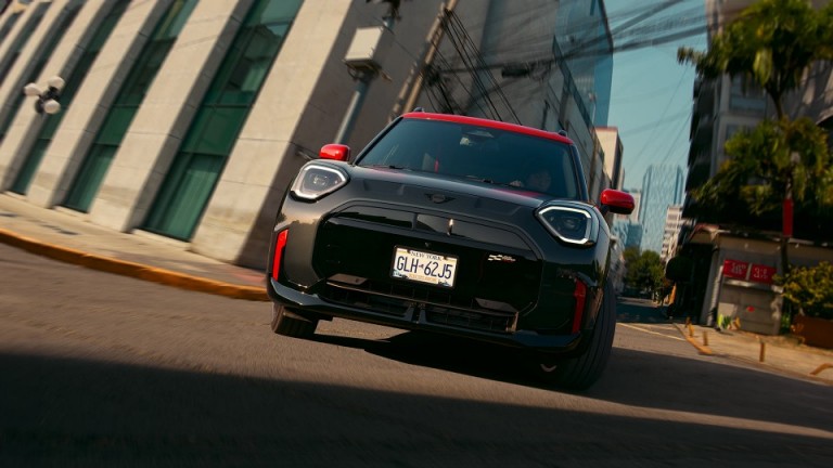 MINI JOHN COOPER WORKS - financial services - teaser