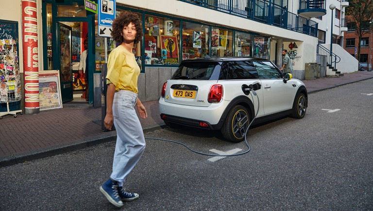 MINI Electric battery warranty
