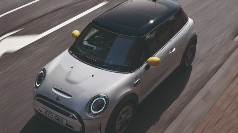 MINI Electric front street