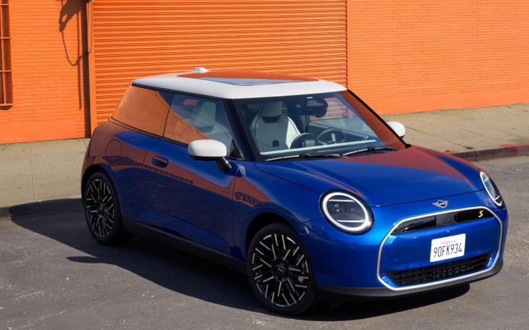 How do electric cars work?