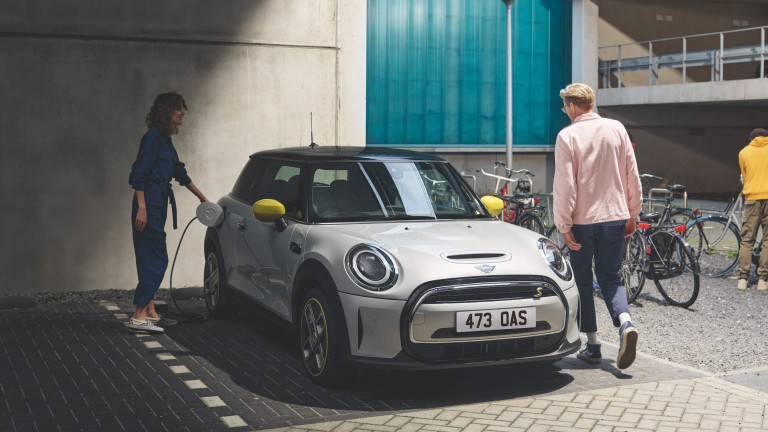 MINI Electric front