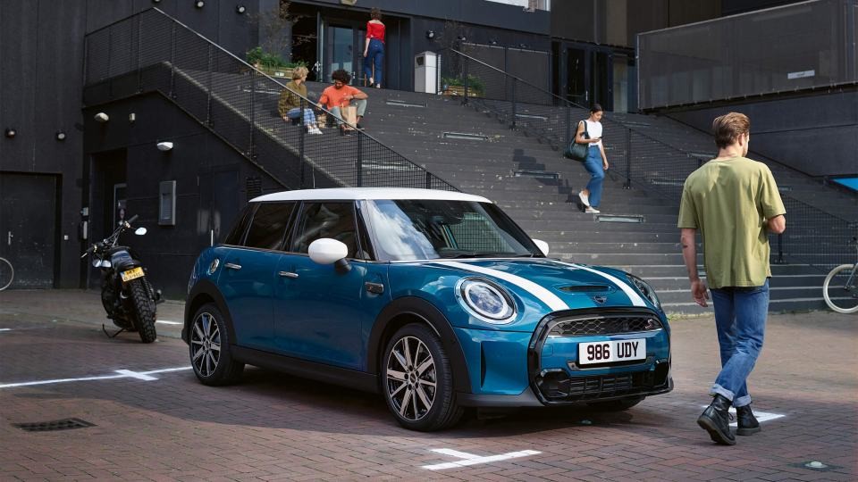 MINI Approved Used and Young Used cars | MINI UK