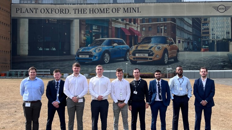 MINI graduates